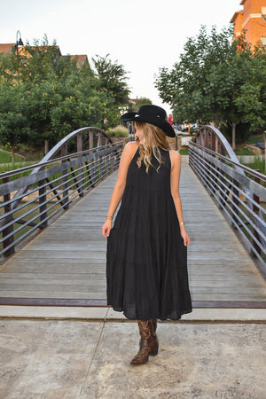 Sleeveless Tiered Dress Maxi Black