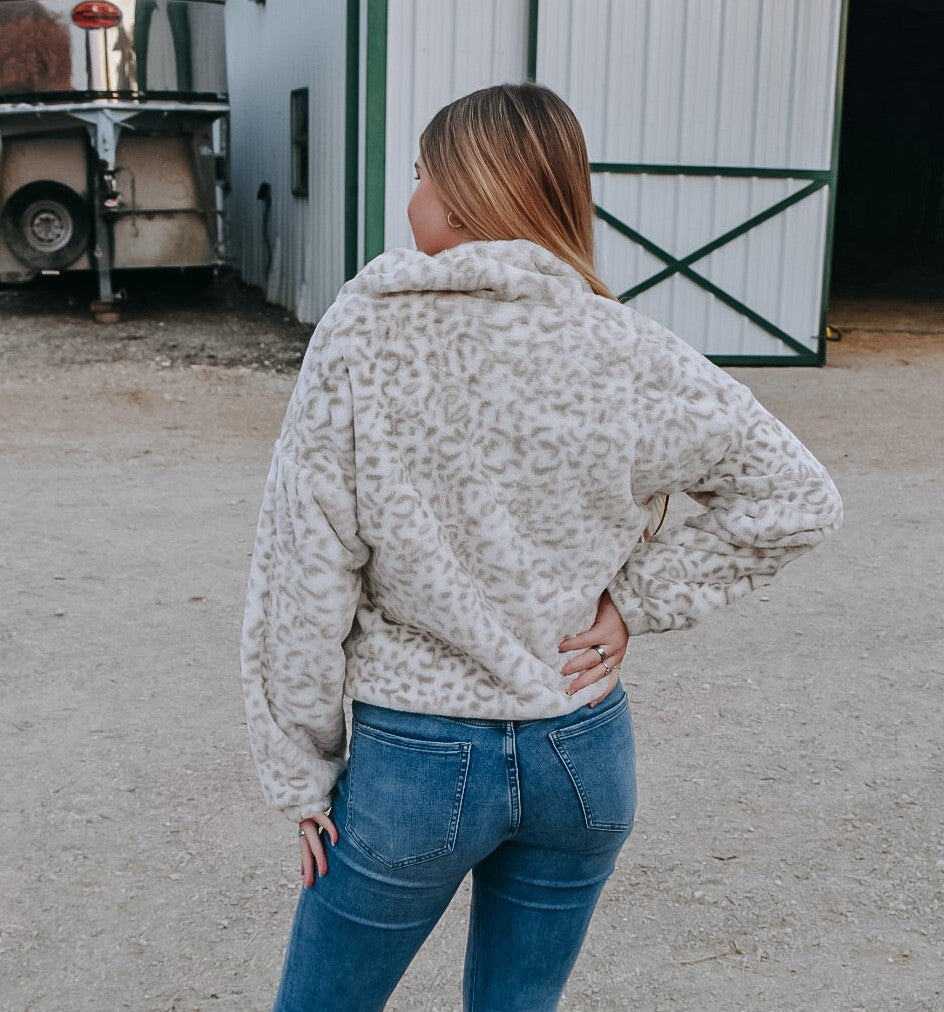 Comfy White Leopard Fleece